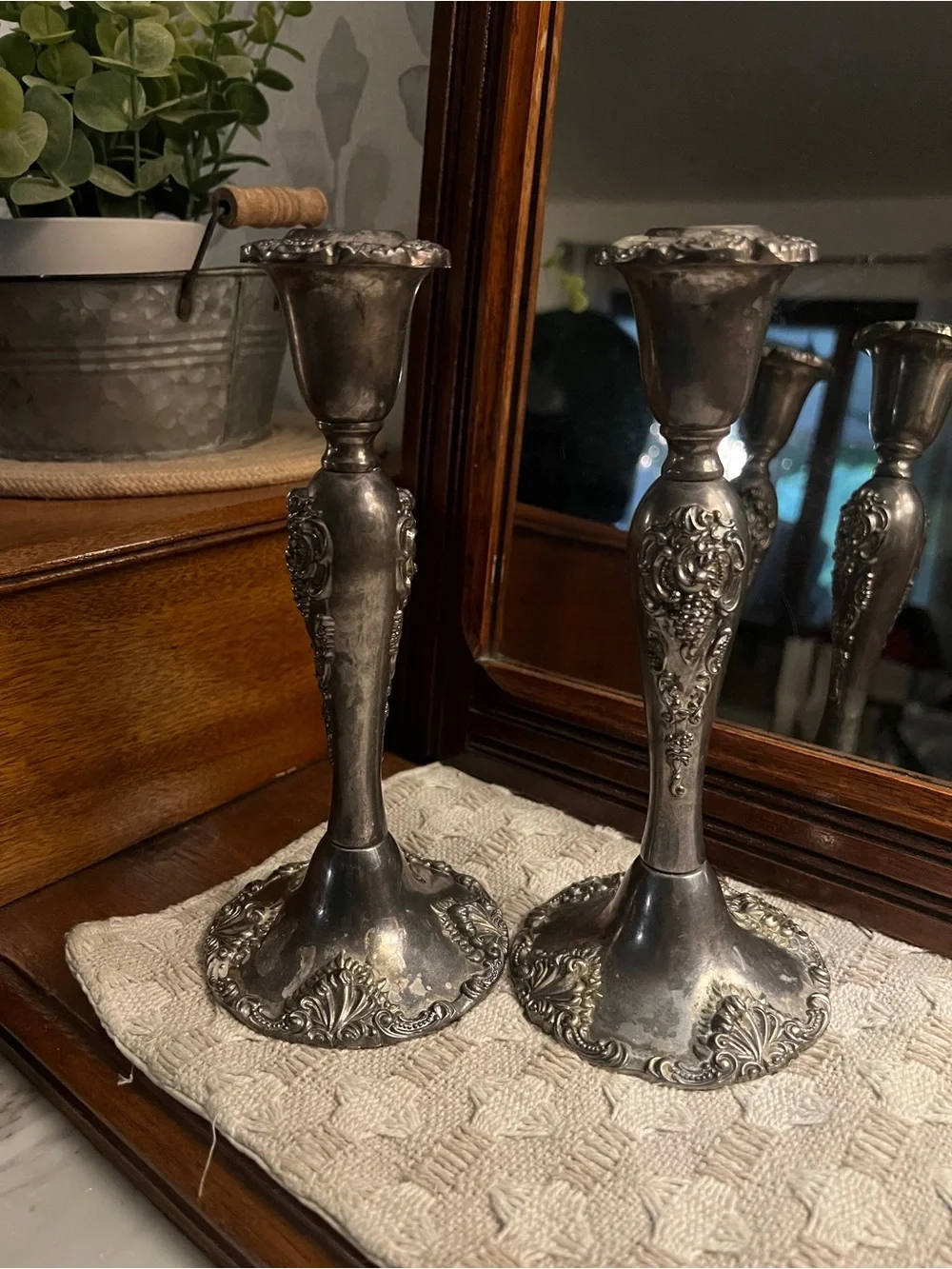 GODINGER Classic Vintage Silver Plated Baroque Candlestick Holders Set of 2 GUC